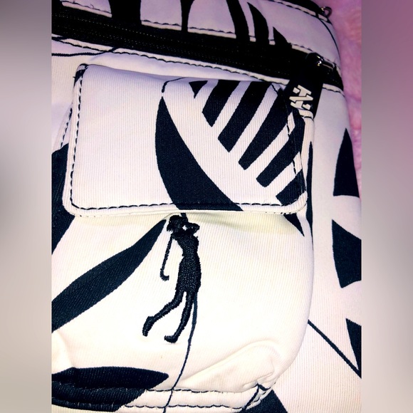 Izod Handbags - IZOD Wristlet Purse BNWOT